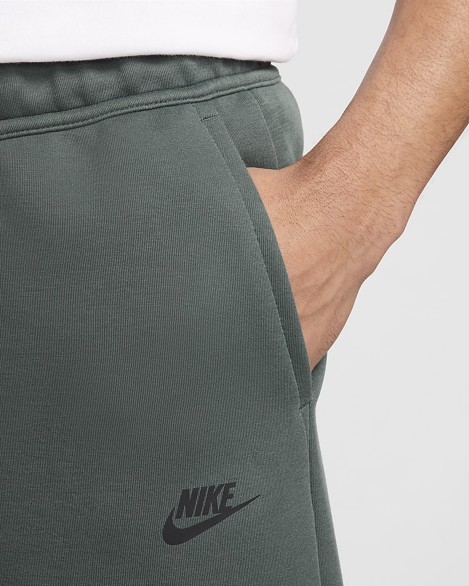 Calções Nike Sportswear Tech Fleece para homem - Verde Vintage/Preto