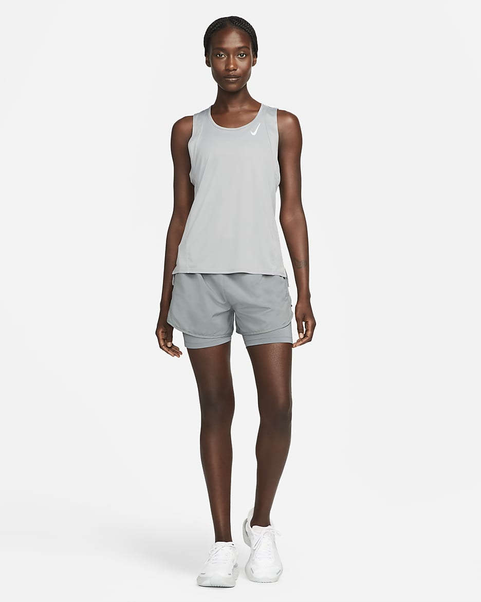 Nike Tempo Luxe 2-in-1-Laufshorts für Damen - Smoke Grey/Smoke Grey