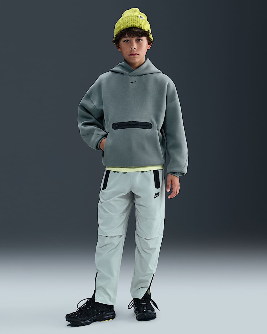 Nike Tech Older Kids' (Boys') Woven Trousers - Light Silver/Black