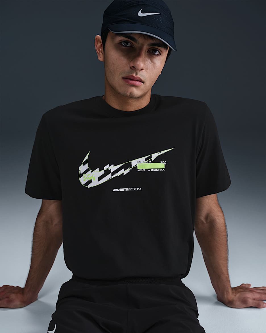 Nike Men's Running T-Shirt - Black