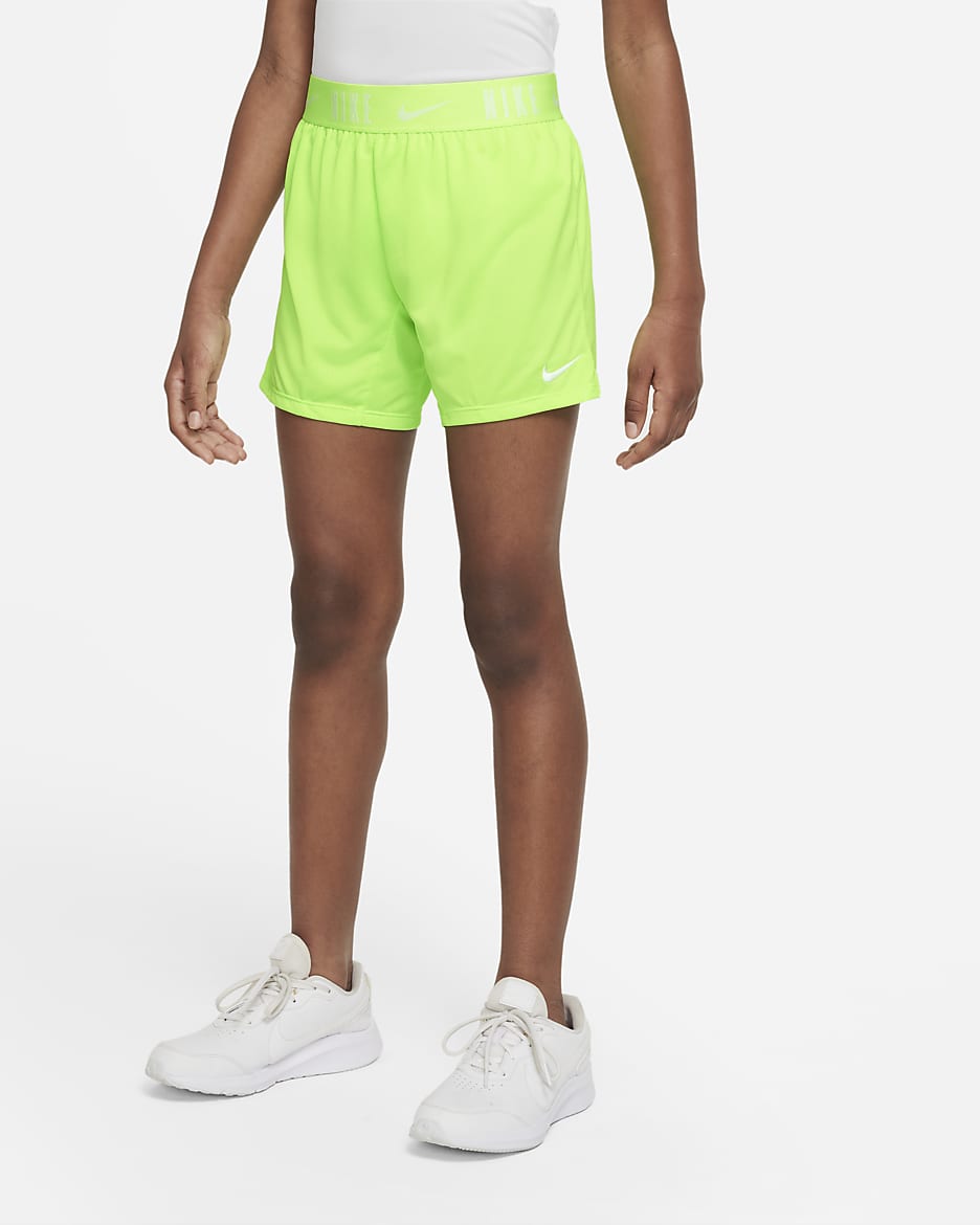 Shorts de entrenamiento de 15 cm para niña talla grande Nike Dri-FIT Trophy - Verde fantasma/Verde fantasma/Blanco