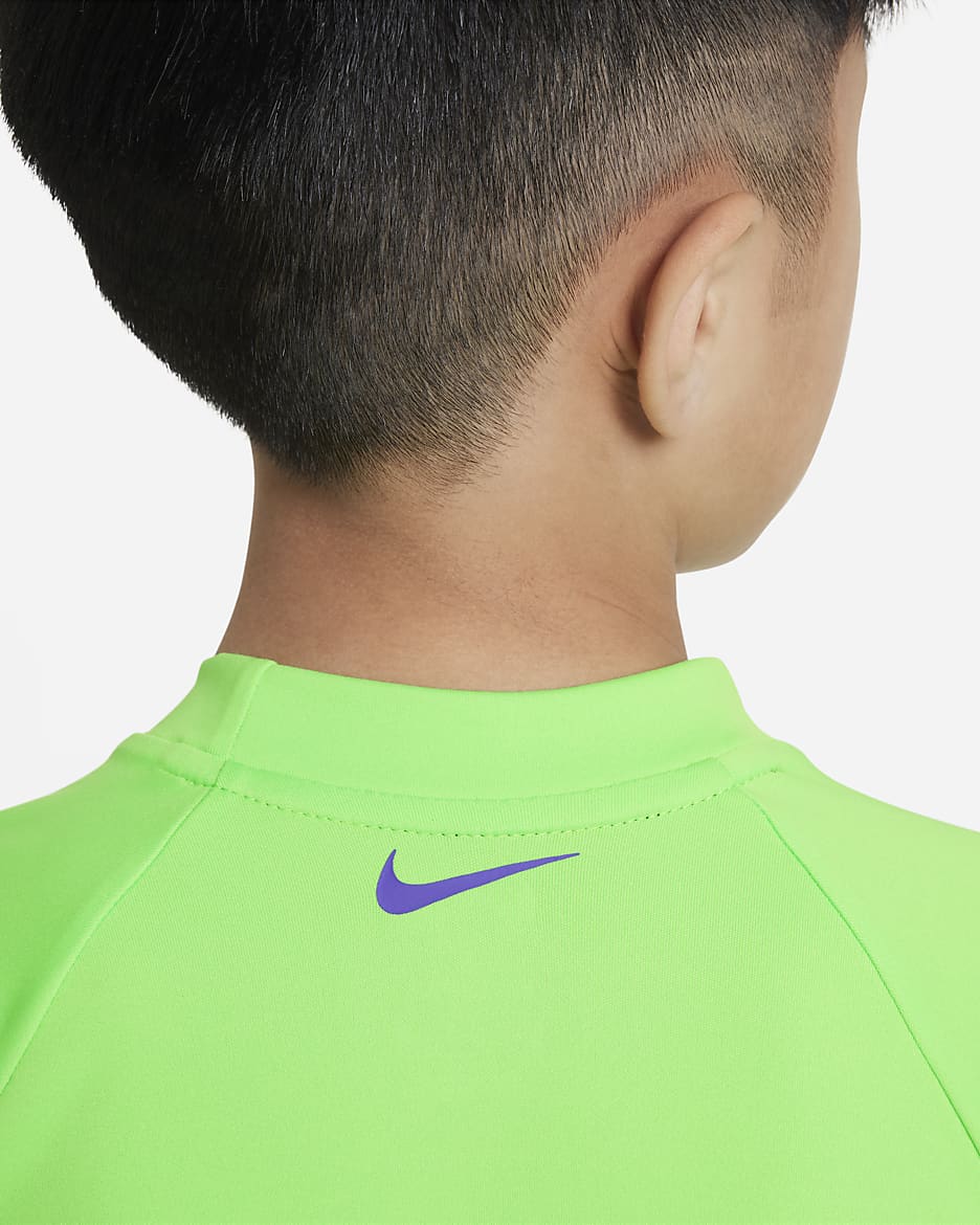 Playera de manga larga de natación Hydroguard para niño talla pequeña Nike Dri-FIT - Verde strike