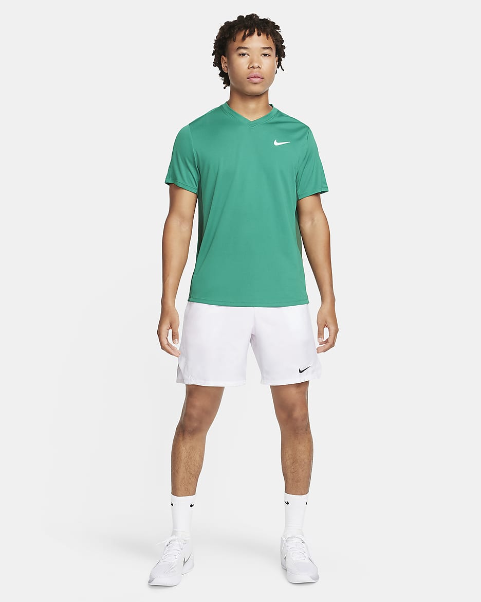 NikeCourt Victory Dri-FIT Herren-Tennisshorts (ca. 18 cm) - Weiß/Schwarz