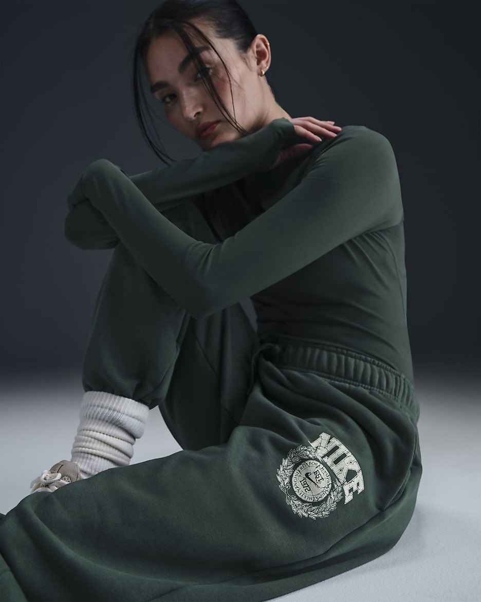 Nike Sportswear Club Fleece Women's Oversized MidRise Tracksuit