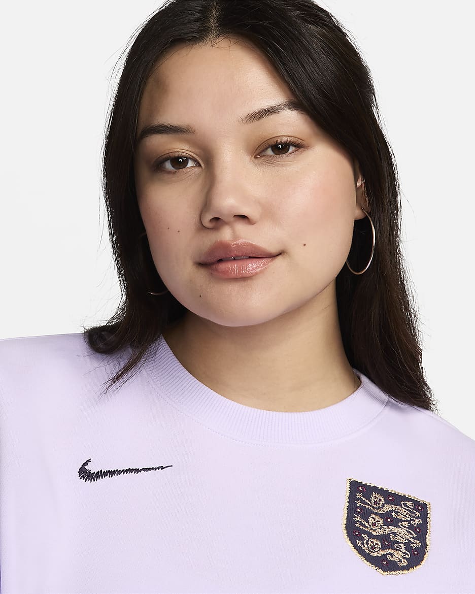 England Phoenix Fleece Nike Oversize-Fußball-Sweatshirt mit Rundhalsausschnitt für Damen - Violet Mist/Dark Raisin