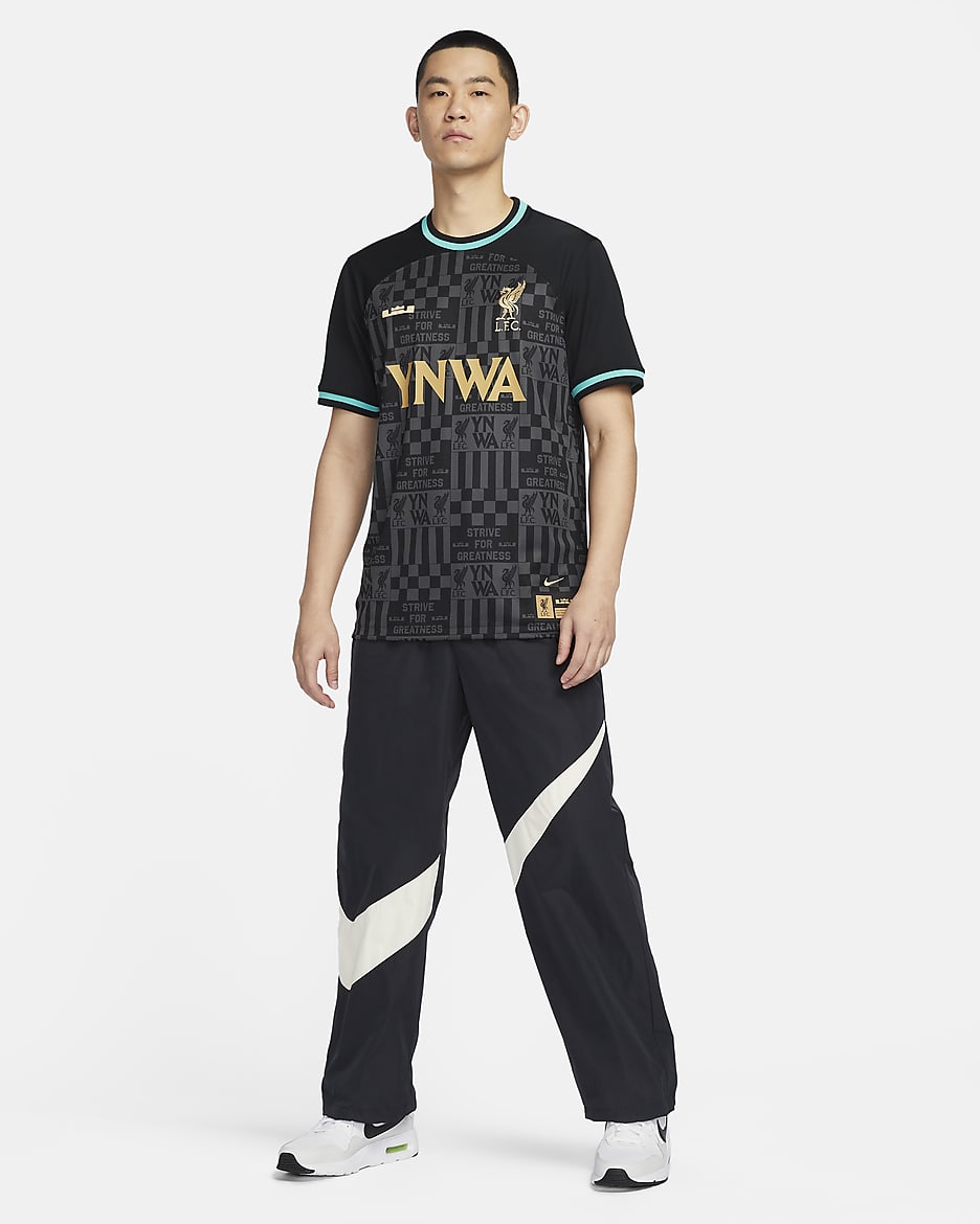 Maillot de foot Nike Dri-FIT Replica LeBron x Liverpool FC Stadium pour homme - Noir/Washed Teal/Truly Gold