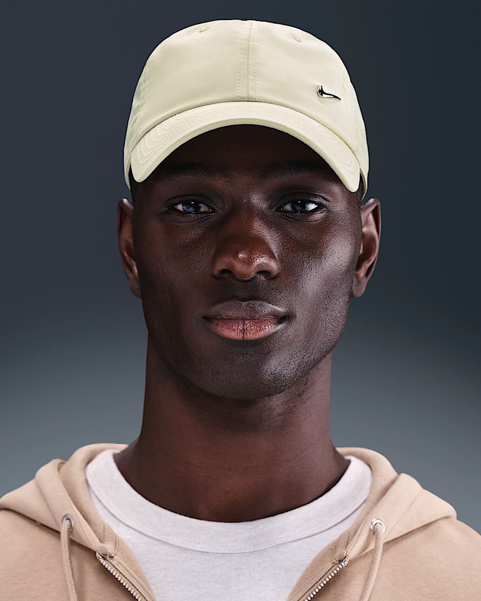 Nike Dri-FIT Club Unstructured Metal Swoosh Cap - Light Khaki/Sail