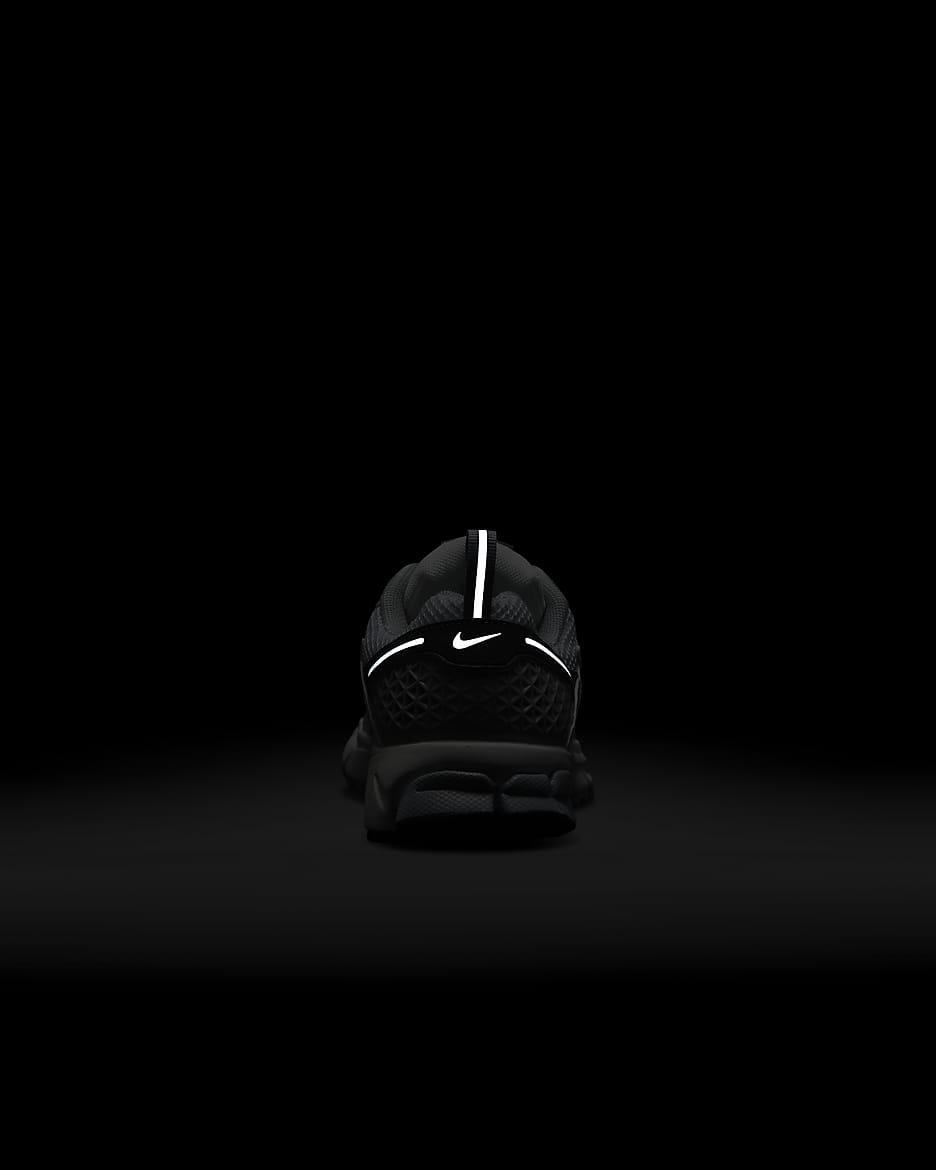 Nike Vomero 5 Big Kids' Shoes - Pure Platinum/Summit White/Dark Grey/Metallic Silver