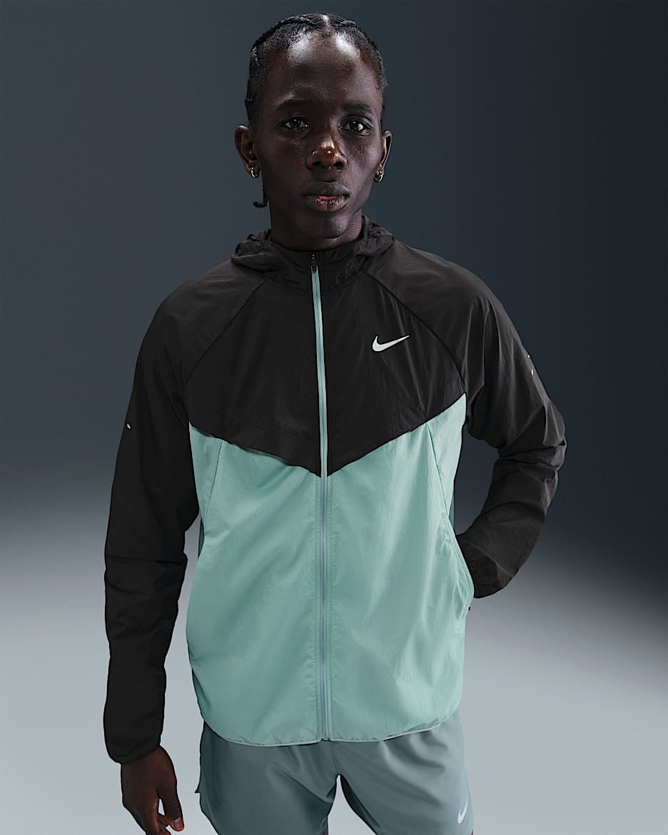 Chamarra de correr para hombre Repel UV Nike Stride - Negro/Cañón