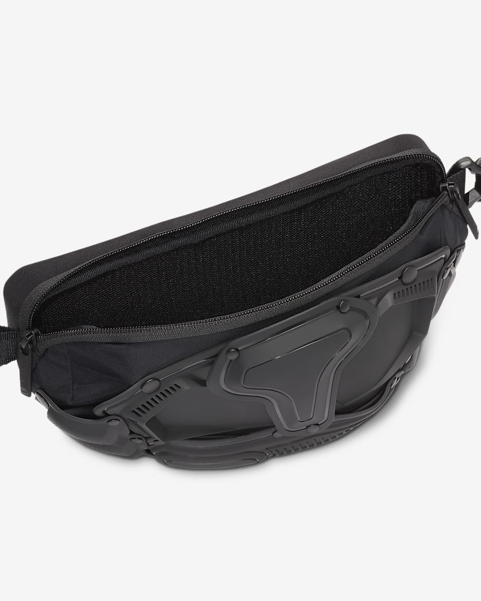 NIKE公式】NOCTA モジュラー バッグ (1L).オンラインストア (通販サイト)