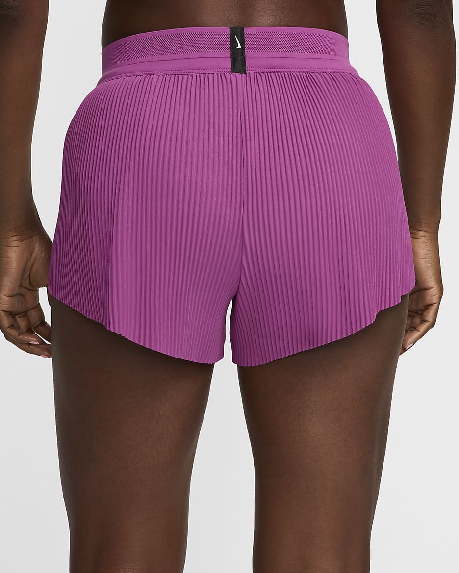 Shorts da running a vita media con slip foderati 8 cm Dri-FIT ADV Nike AeroSwift – Donna - Hot Fuchsia/Nero