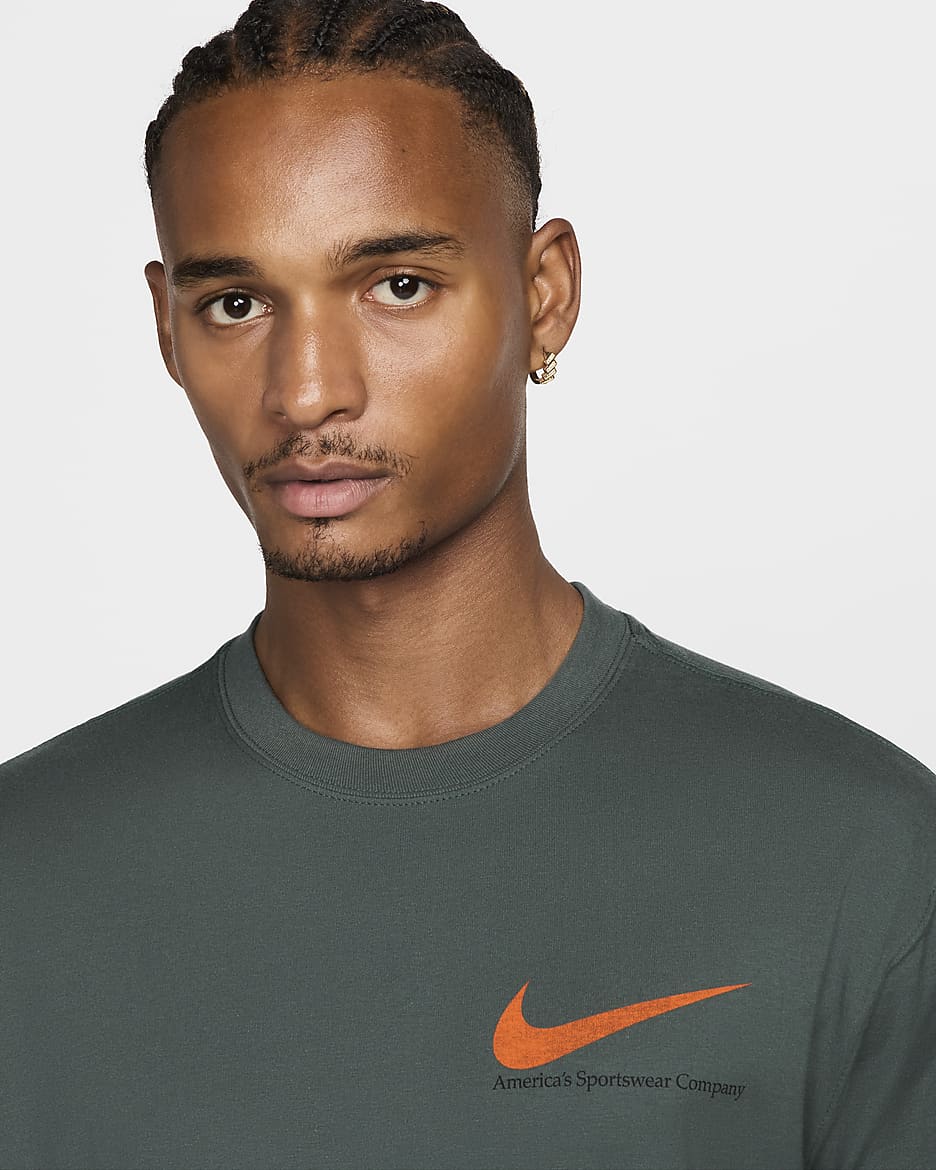 Nike Sportswear Men's Max90 T-Shirt - Vintage Green/Safety Orange