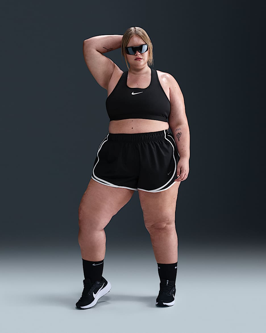 Shorts de correr Dri-FIT de tiro medio de 7 cm con forro de ropa interior para mujer (talla grande) Nike Tempo - Negro/Negro/Blanco
