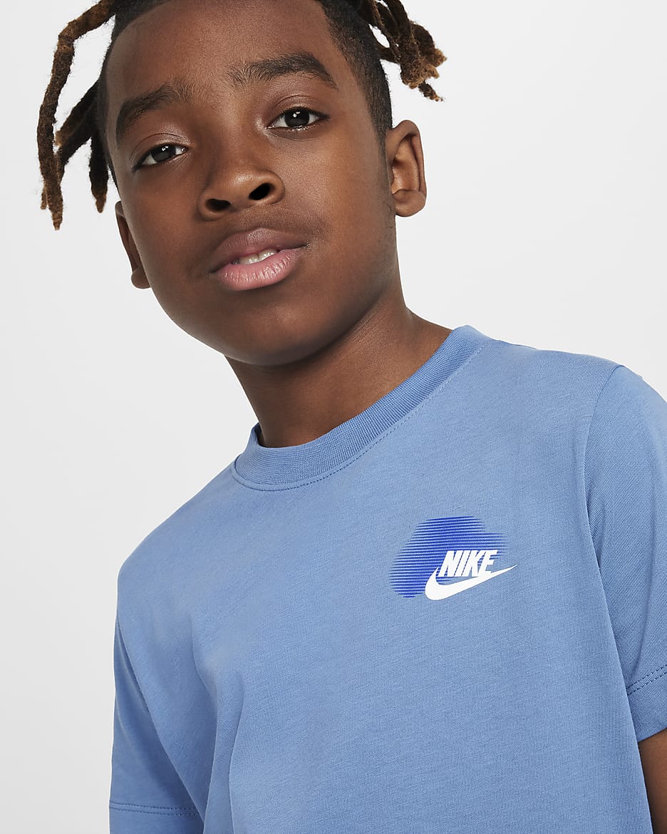 Nike Sportswear Standard Issue Older Kids' (Boys') Graphic T-Shirt - Aegean Storm