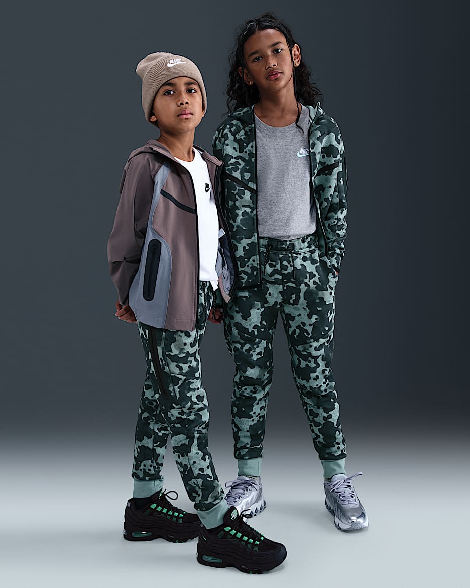 Nike Tech Older Kids' (Boys') Camo Fleece Joggers - Cannon/Black