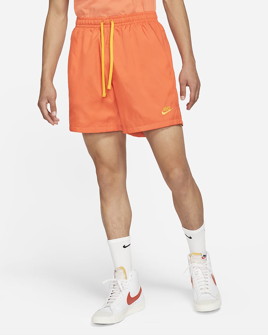Nike Sportswear 男款梭織 Flow 短褲 - 橘色/University Gold/University Gold