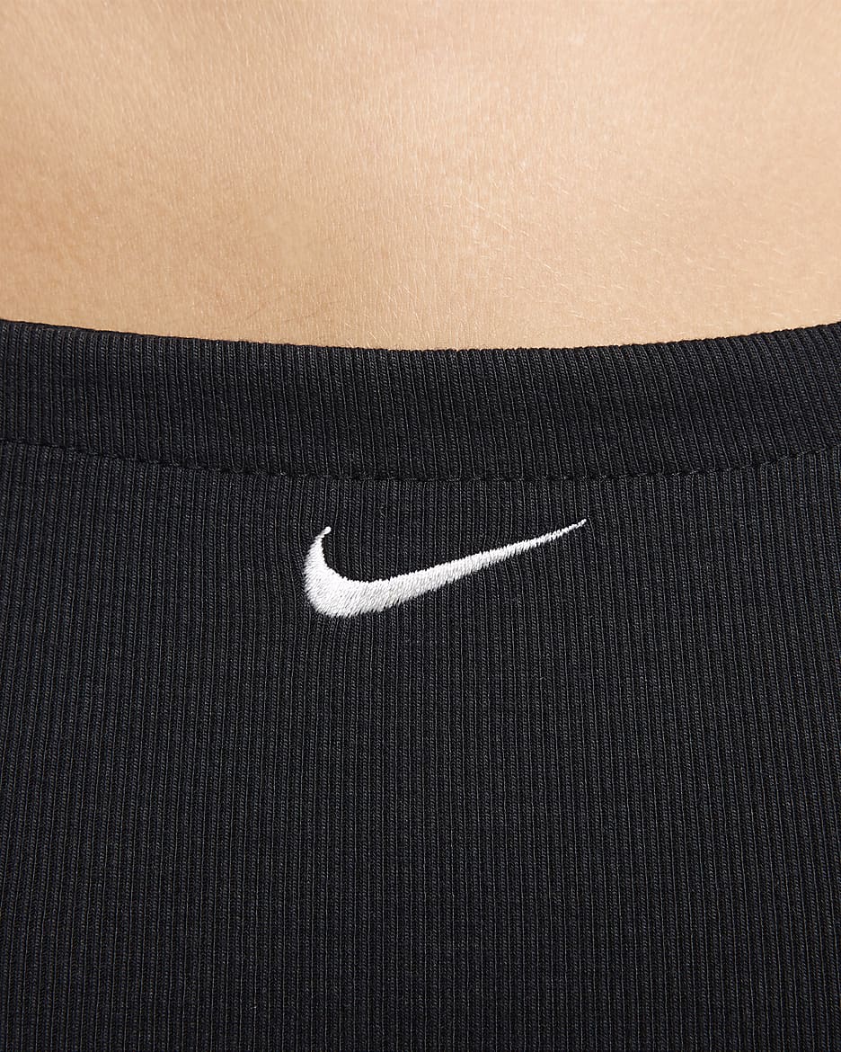 Nike Sportswear Chill Knit tettsittende, kort ribbestrikket camikjole til dame - Svart/Sail