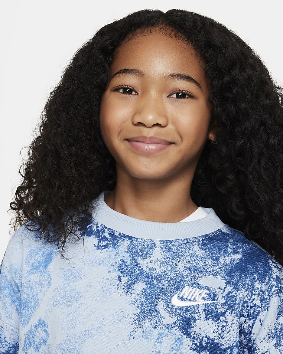 Nike Sportswear Club Fleece Older Kids' (Girls') Oversized French Terry Crew-Neck Sweatshirt - Light Armoury Blue/Light Armoury Blue/White