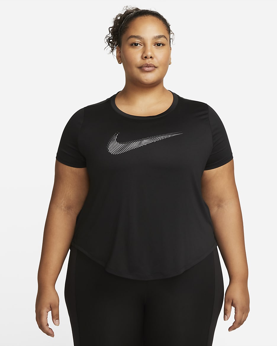 เสื้อวิ่งแขนสั้นผู้หญิง Nike Dri-FIT Swoosh (พลัสไซส์) - ดำ/Cool Grey