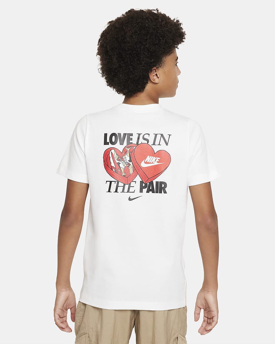 Nike Sportswear Older Kids' T-Shirt - White