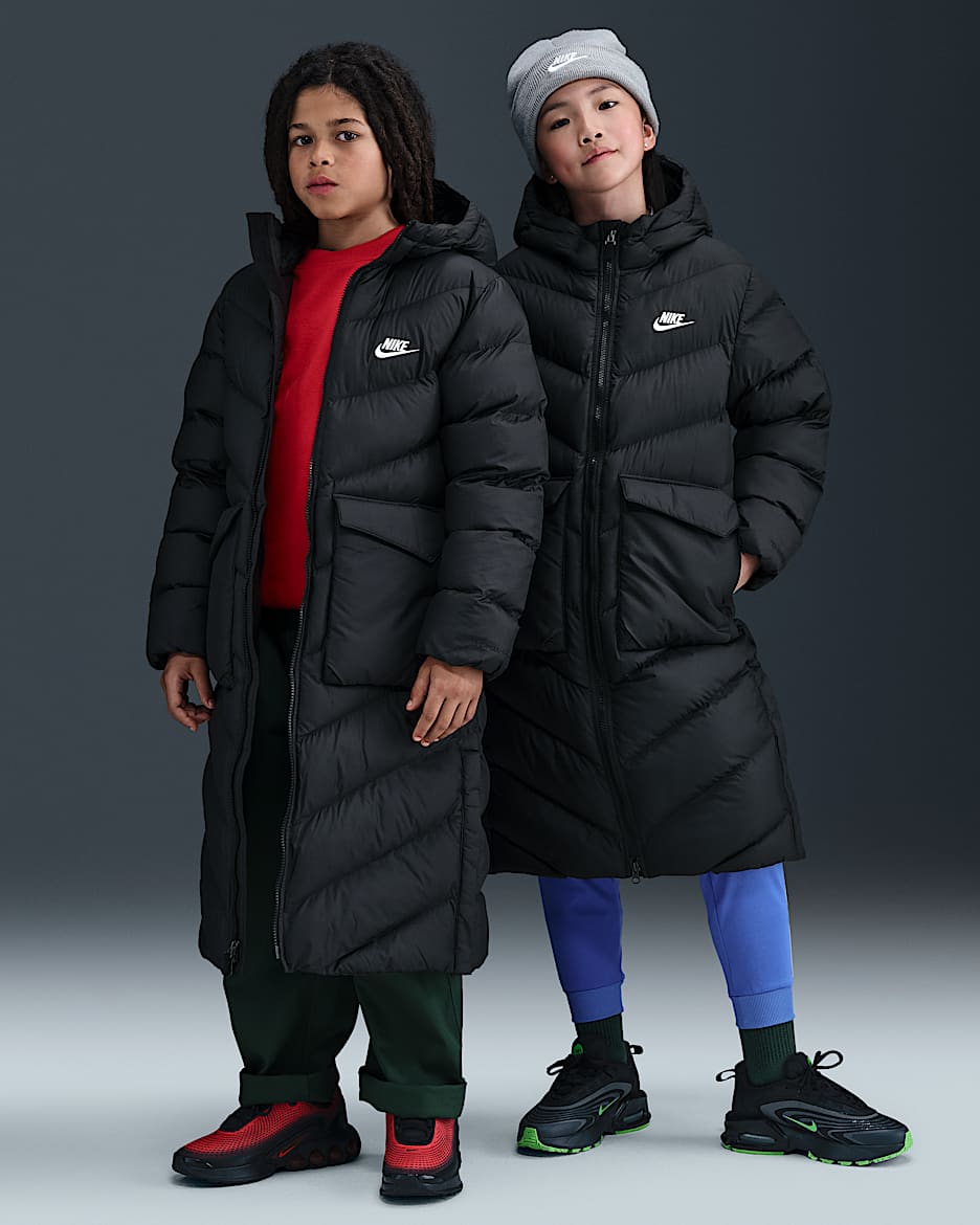 Nike Sportswear All Day Play Big Kids' Therma-FIT Loose-Fit Puffer Parka - Black/White