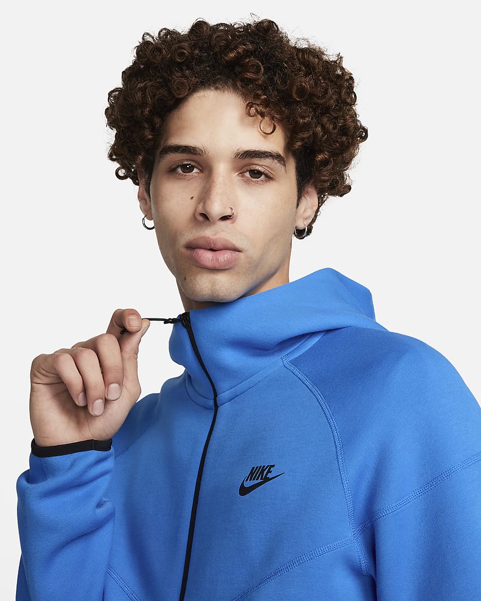 Nike Sportswear Tech Fleece Windrunner hettejakke til herre - Light Photo Blue/Svart