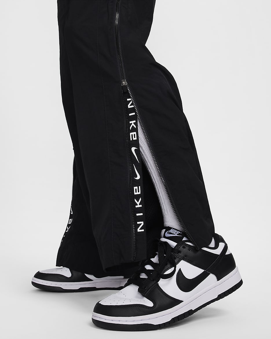 Nike Sportswear Collection Women's Mid-Rise Repel Zip Trousers - Black/White