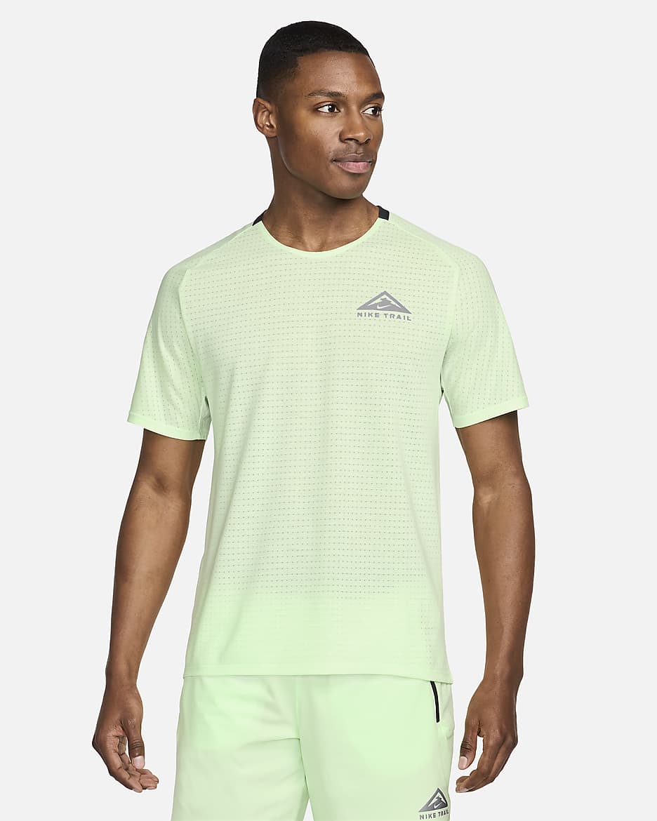 Nike Trail Solar Chase Men's Dri-FIT Short-Sleeve Running Top - Vapour Green/Black