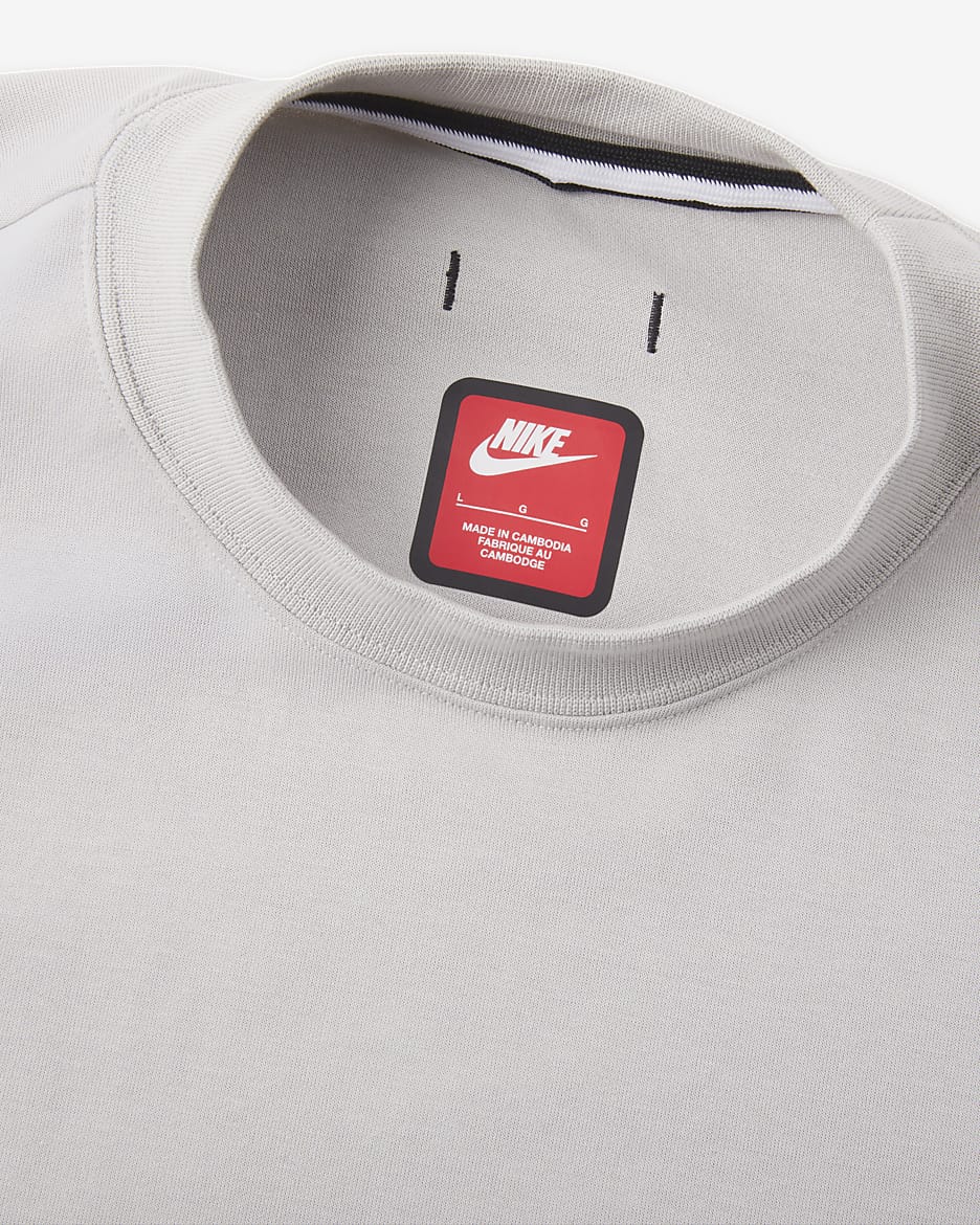 เสื้อแขนสั้นผู้ชายขนาดโอเวอร์ไซส์ Nike Sportswear Tech Fleece Reimagined - Light Iron Ore