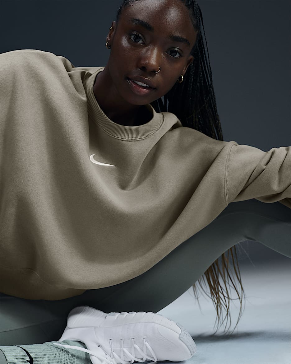 Nike Sportswear Phoenix Fleece Women's Over-Oversized Crew-Neck Sweatshirt