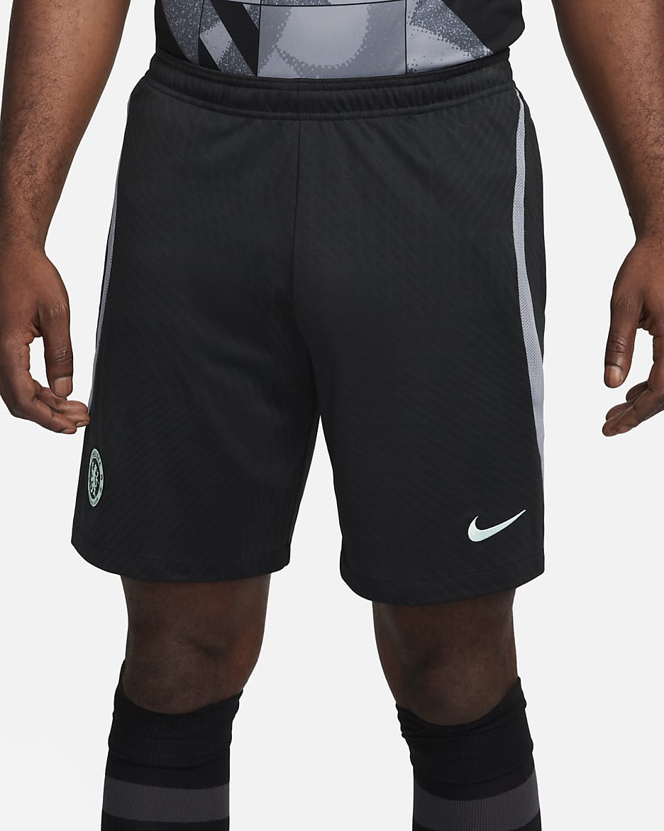 Chelsea F.C. Strike Third Men's Nike Dri-FIT Football Knit Shorts. Nike ZA