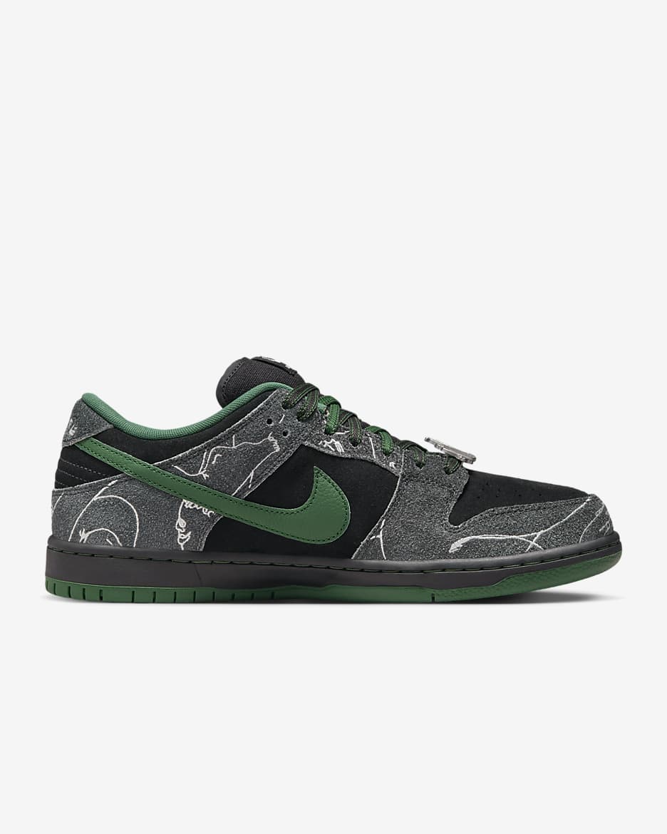 Tenis de skateboarding Nike SB Dunk Low - Negro/Blanco cumbre/Verde desfiladero