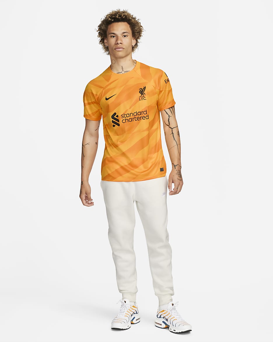 Jersey de fútbol de manga corta Nike Dri-FIT Liverpool FC de portero 2023/24 Stadium para hombre - Taxi/Naranja vivo/Negro