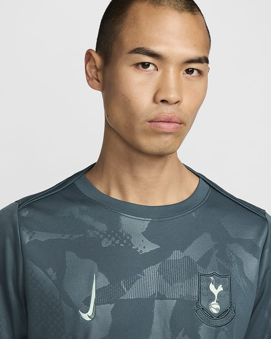 Męska przedmeczowa koszulka piłkarska Nike Dri-FIT Tottenham Hotspur Academy Pro (wersja trzecia) - Faded Spruce/Enamel Green