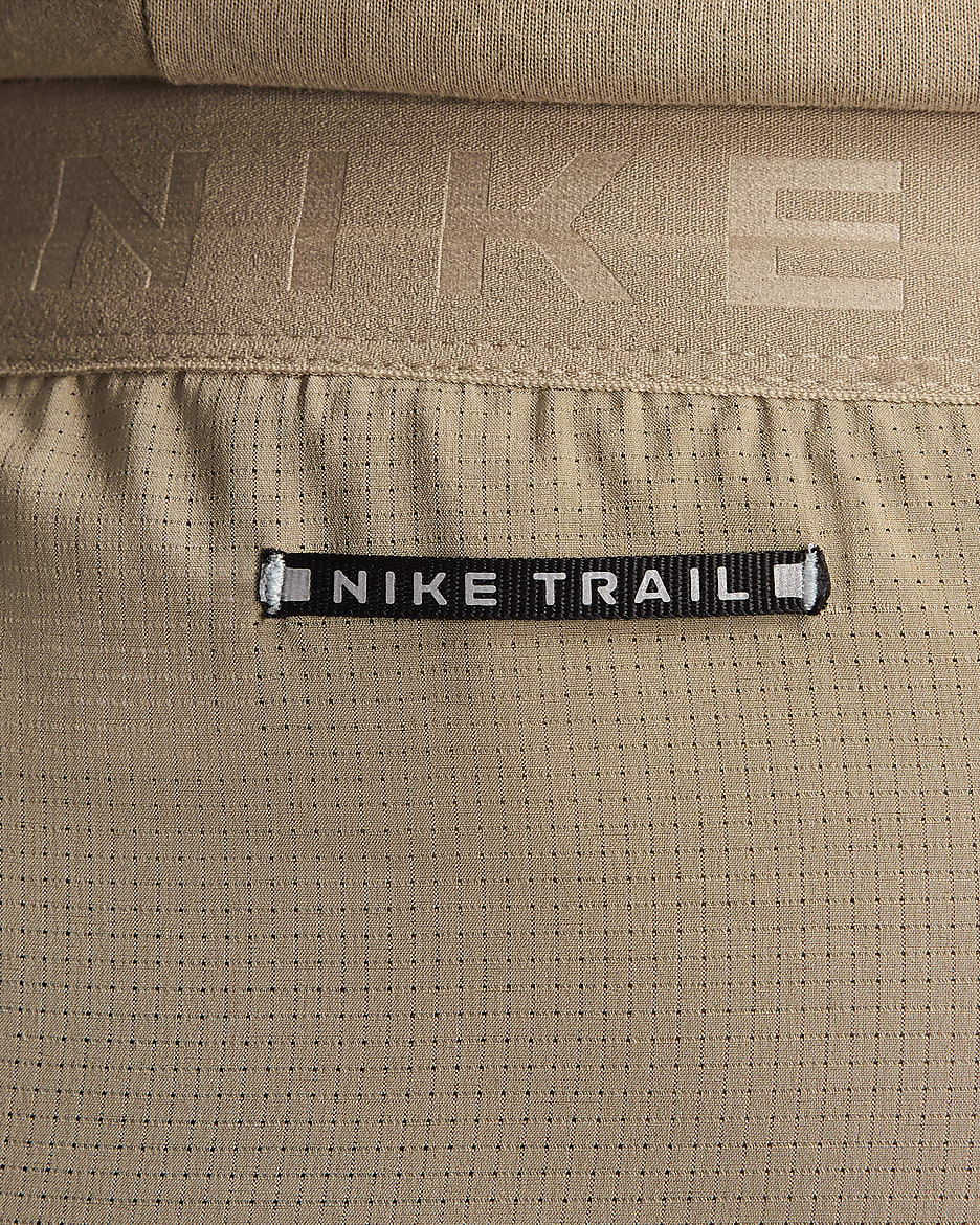 Short de running Dri-FIT avec sous-short intégré 18 cm Nike Trail Stride pour homme - Khaki/Khaki/Noir