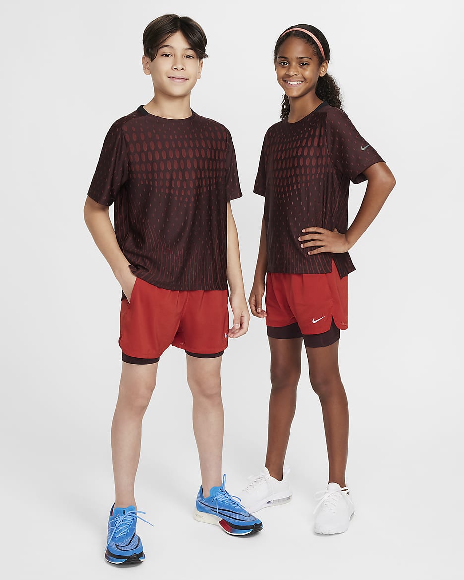 Nike Multi Tech Older Kids' (Boys') Dri-FIT ADV Training Top - Burgundy Crush/Dragon Red/Black