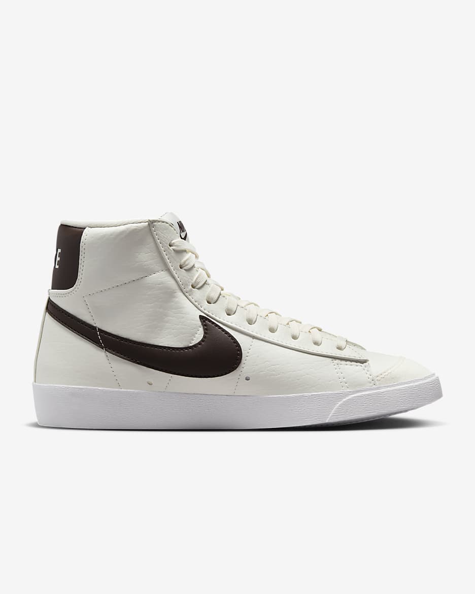 Tenis para mujer Nike Blazer Mid '77 - Vela/Blanco/Marrón barroco