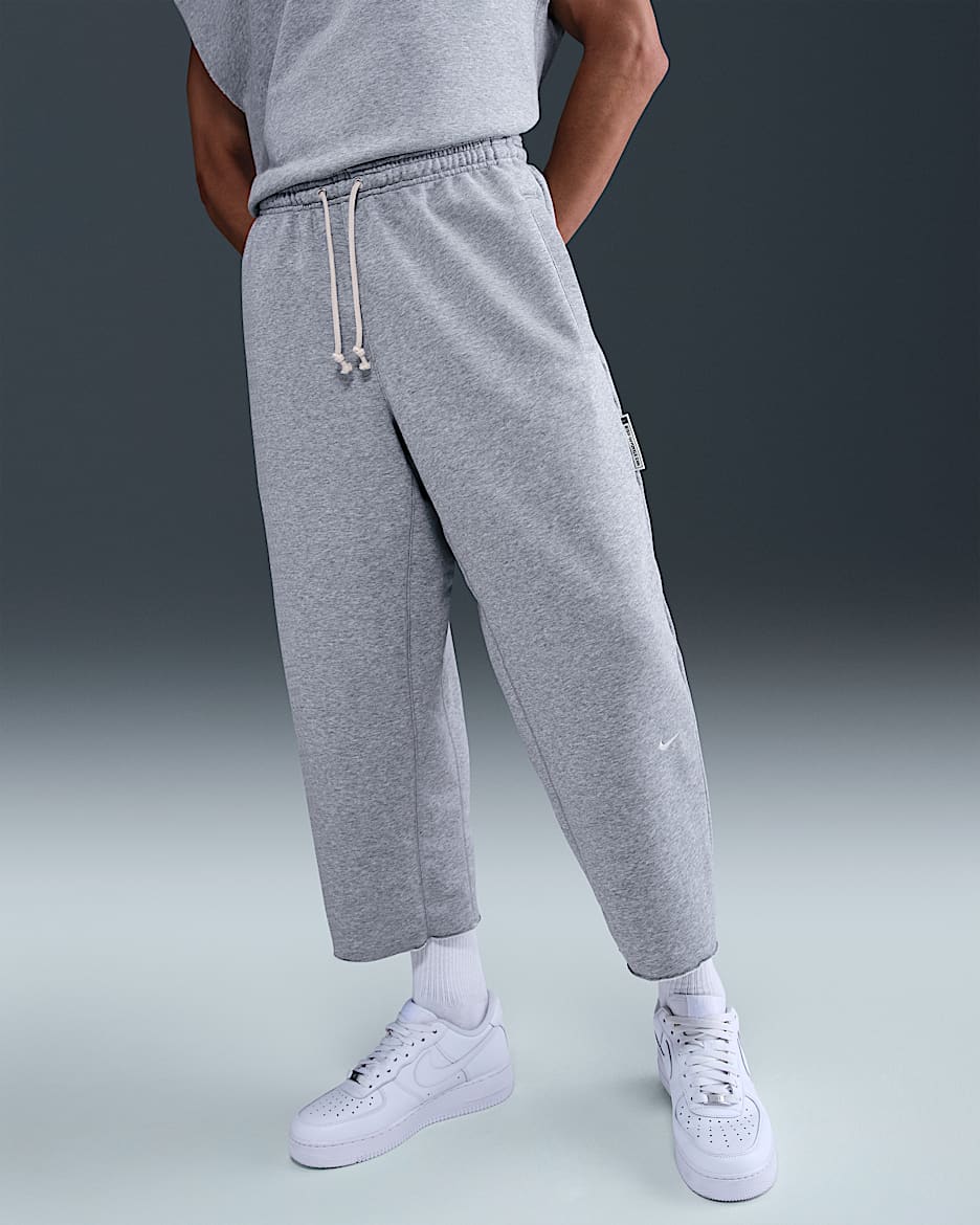 Nike Standard Issue Men's Dri-FIT 7/8-Length Basketball Pants