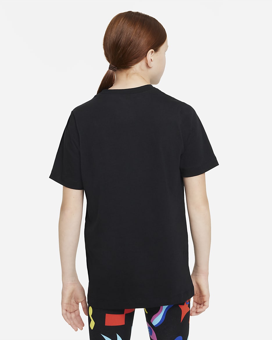 Nike Sportswear Older Kids' T-Shirt - Black