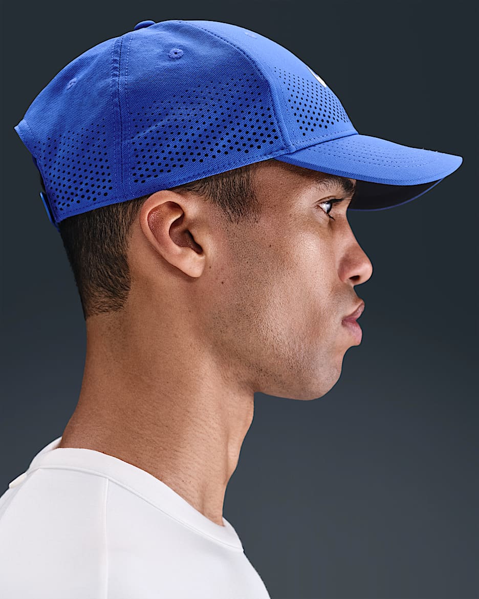Nike Dri-FIT ADV Club Structured Swoosh Cap