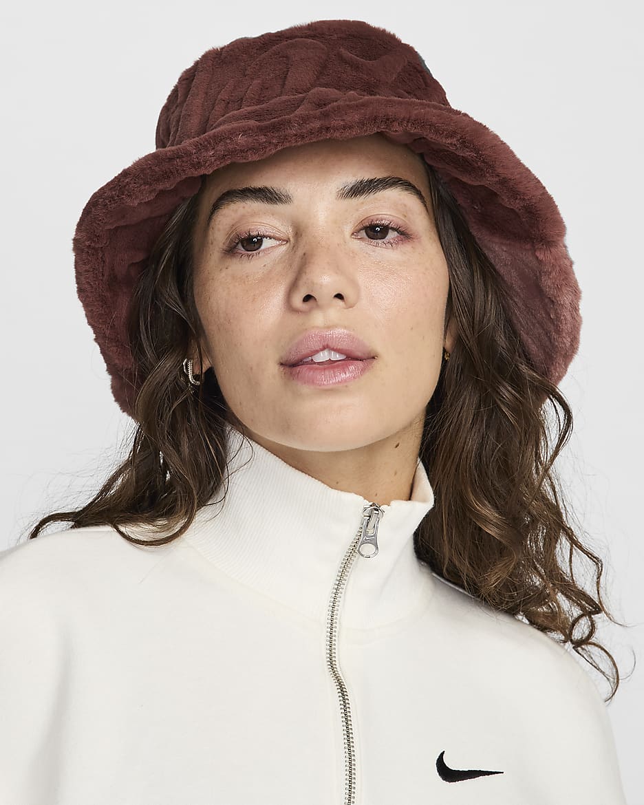 Nike Apex Faux Fur Bucket Hat - Red Sepia