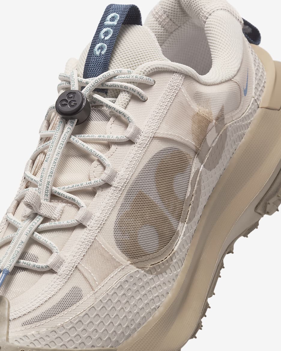 Nike ACG Mountain Fly 2 Low Men's Shoes - Light Orewood Brown/Light Bone/Armory Navy/Khaki