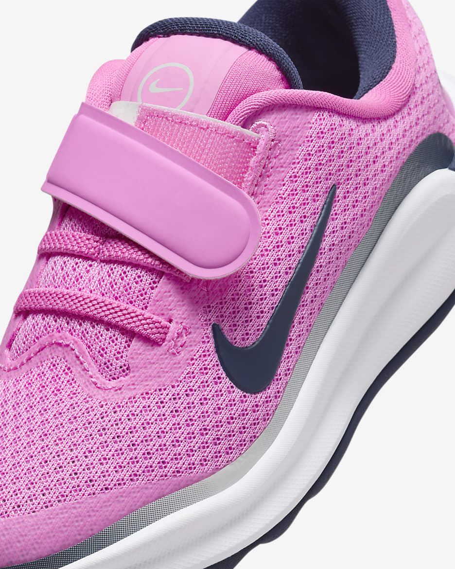 Nike Infinity Flow Little Kids' Shoes - Playful Pink/Light Silver/White/Midnight Navy