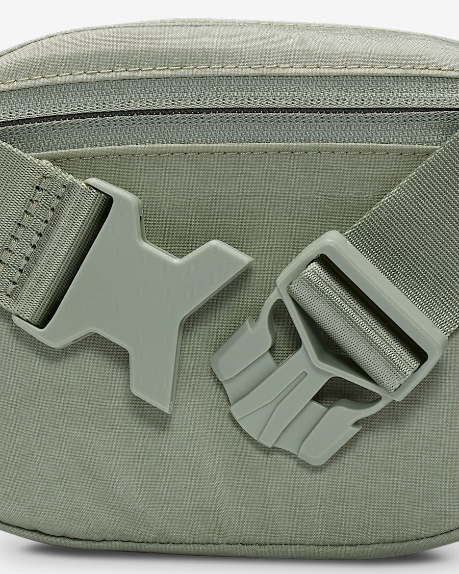 Nike Aura Cross-Body Bag (2L) - Jade Horizon/Jade Horizon/Matte Silver