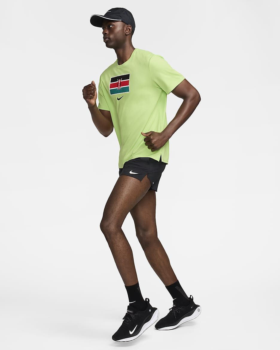 Kortärmad löpartröja Nike Dri-FIT Kenya Miler för män - Key Lime/Svart