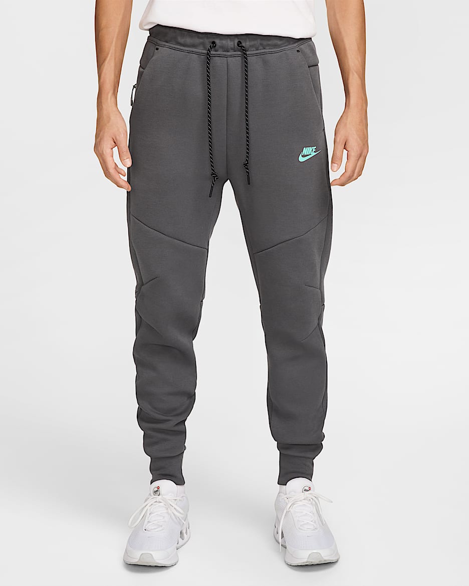 Nike Sportswear Tech Men's Fleece Joggers - Iron Grey