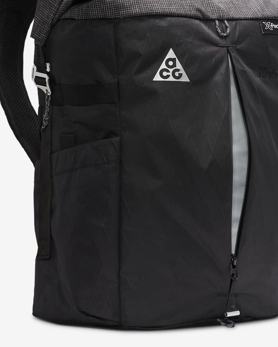 Nike ACG Aysén Day Pack (32L) - Black/Black/Metallic Silver