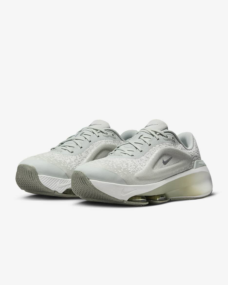 Nike Versair Trainingsschuhe für Damen - Light Silver/Summit White/Jade Horizon/Metallic Silver