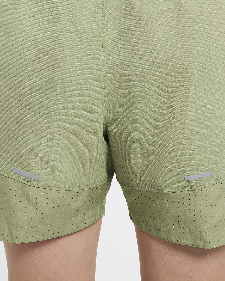 Shorts de entrenamiento Dri-FIT para niño talla grande Nike Multi Tech EasyOn - Verde aceite/Negro