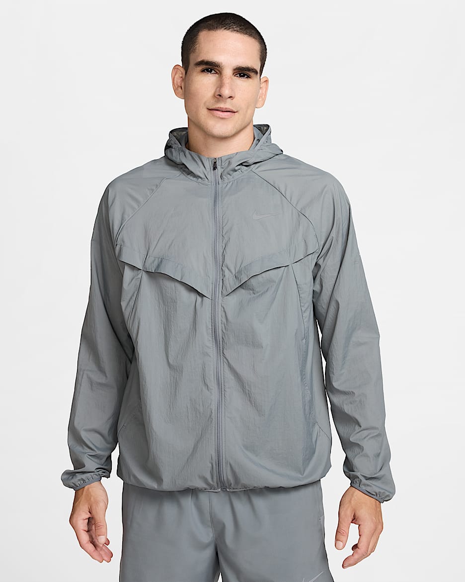 Nike Stride Men's Repel UV Running Jacket - Smoke Grey/Smoke Grey